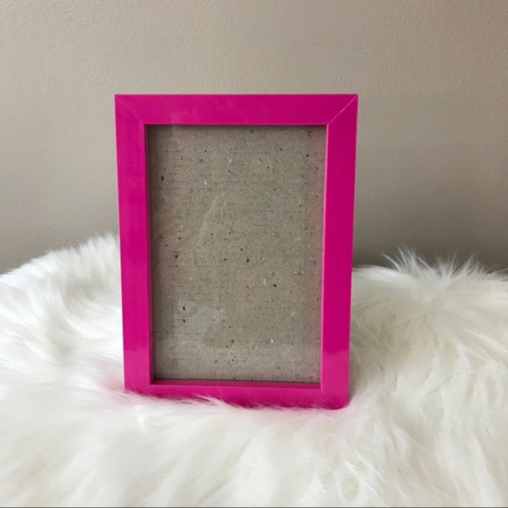 Hot Pink 4"x6" Picture Frame, Hang or Stand, EUC